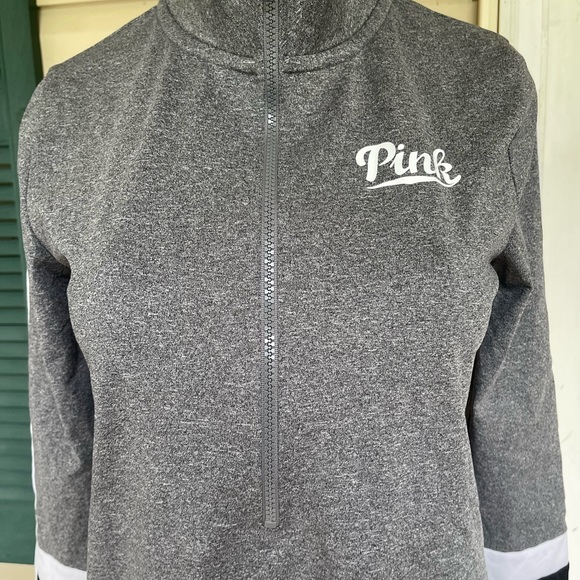 PINK Women’s Small Ultimate Grey Half Zip - Picture 7 of 9